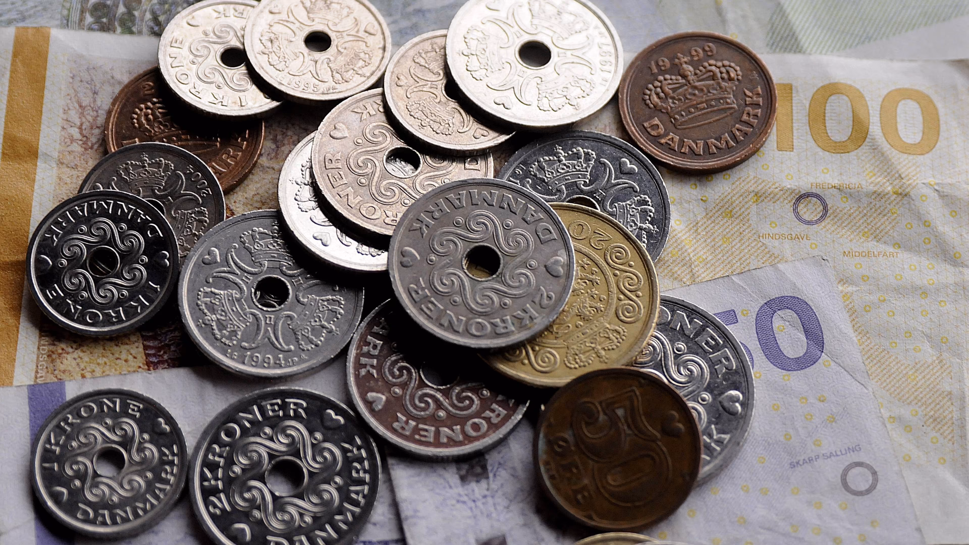 Wie viel Trinkgeld gibt man in Dänemark im Restaurant?