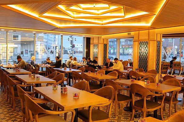 Ist Essen gehen in Amsterdam teuer?