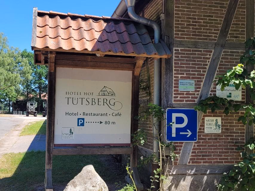 Wann hat das Restaurant Tütsberg geöffnet?