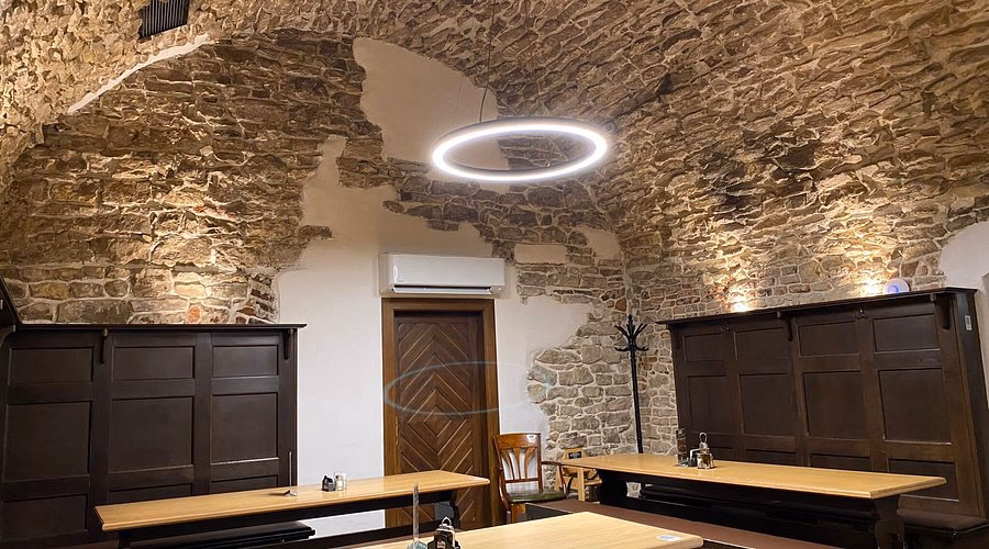 What is famous to eat in Prague?