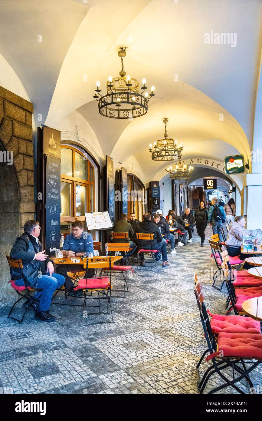 Is water free in restaurants in Prague?