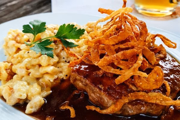 Für was ist Wangen im Allgäu bekannt?